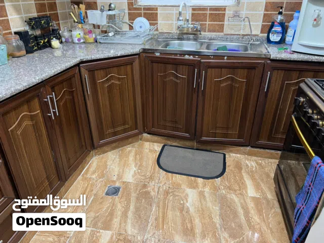 مطبخ المنيوم للبيع بحالة جيدا جدا