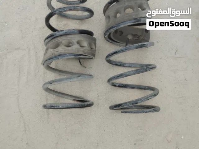 اغراض هيئة لاندكروزر موديل 2004 واغراض سيارة لكزس صالون موديل 2007 للبيع لاعلي سعر