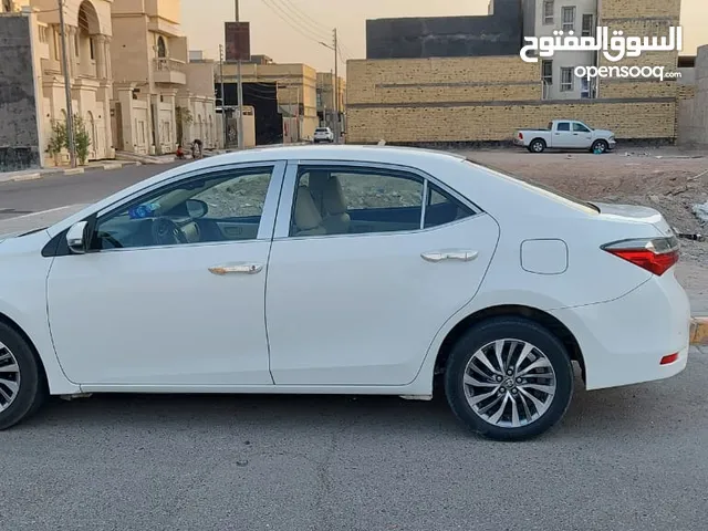 تويوتا كورلا 2018رقم اربيل لون ابيض خصوصي