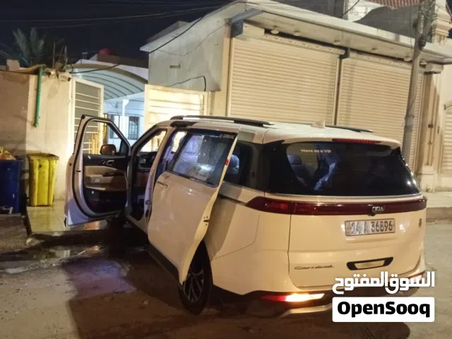 كيا كرنفال 2021 وارد كوري انزل على الوصف