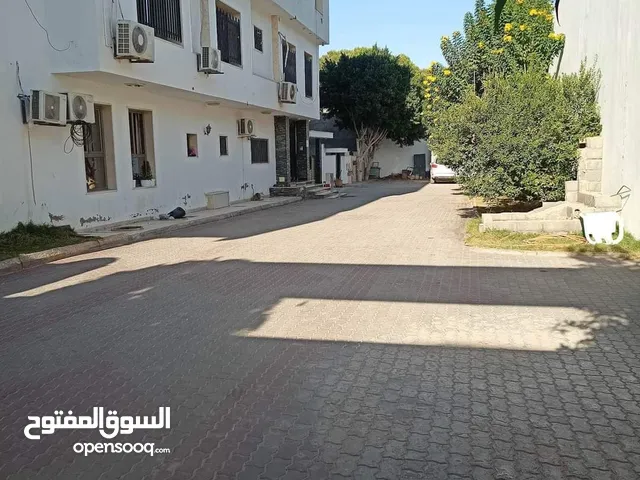 435 m2 More than 6 bedrooms Townhouse for Sale in Tripoli Other
