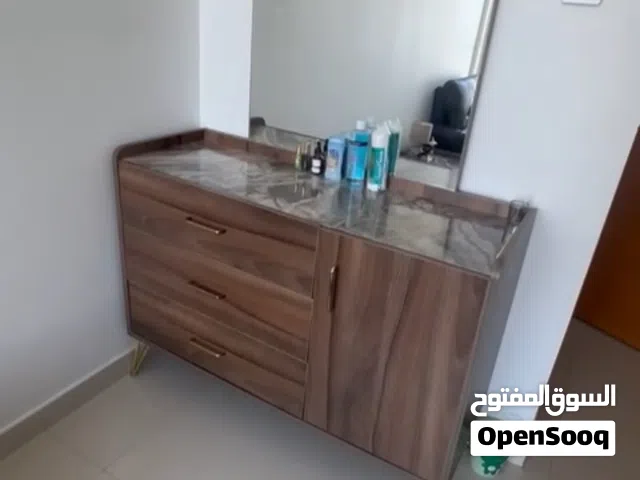 غرفة نوم للبيع في الشارقة