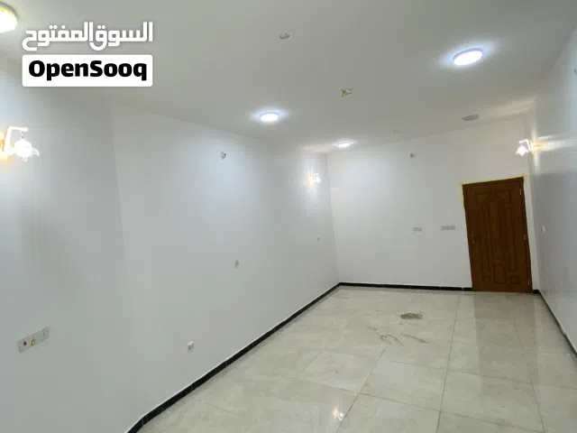 175 m2 2 Bedrooms Apartments for Rent in Basra Al Amn Al Dakhile