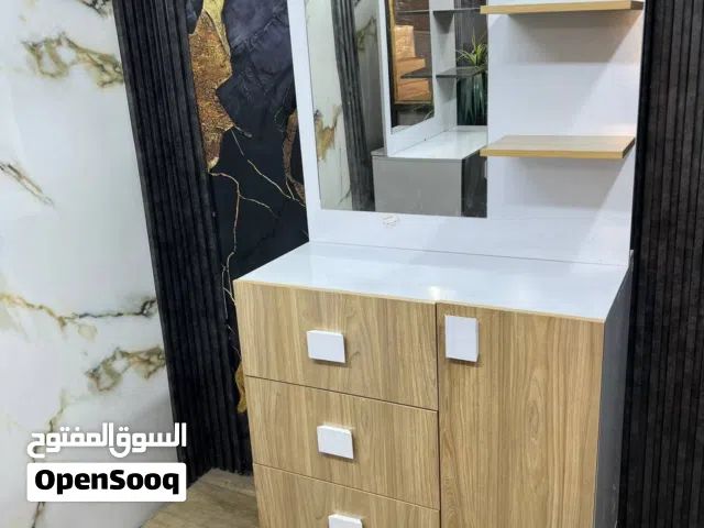 ميز مرايا خشب