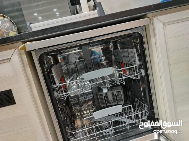 Ariston 8 Place Settings Dishwasher in Zarqa