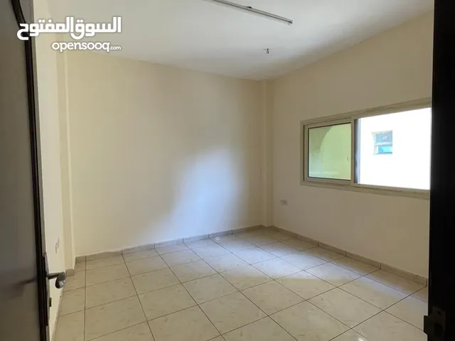 1500 ft 1 Bedroom Apartments for Rent in Sharjah Al Butina