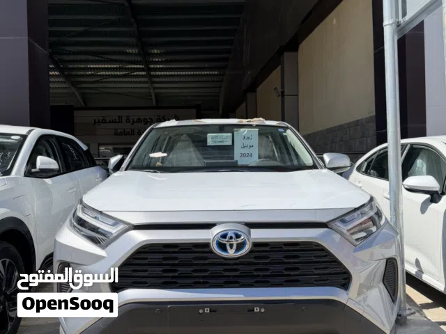 2024 Toyota RAV 4 LE