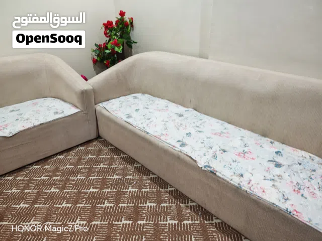 للايجارشقه غرفتين وصاله وغرفه تالته من الصاله