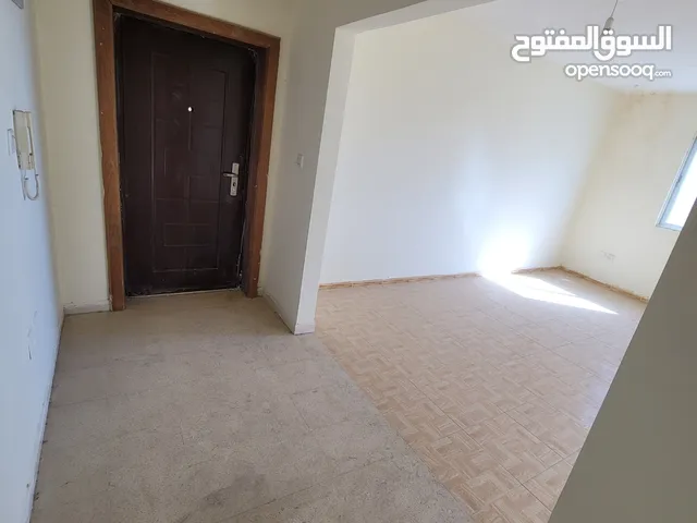 119m2 5 Bedrooms Apartments for Sale in Zarqa Jabal Tareq