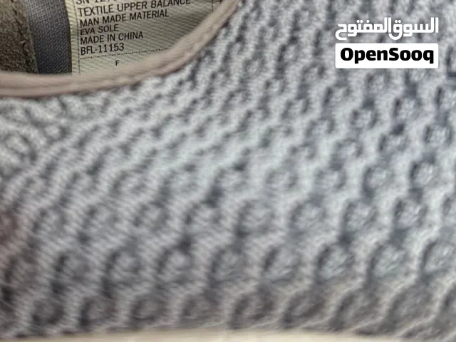 حذاء سكتشرز حالته جيده جدًا استعمال خفيف