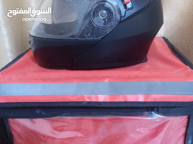 خوذه دراجه وصندوق دلفري