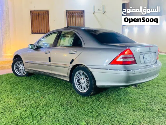 2007 مرسيدس بنز الفئة-C C 320