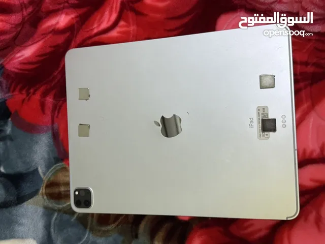 يركب له بطاقة