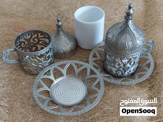 تحف ومزهريات