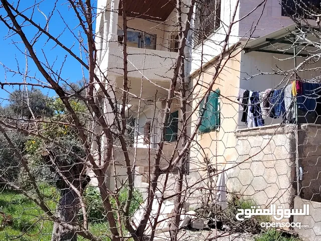 460m2 More than 6 bedrooms Townhouse for Sale in Ajloun Kuforanja