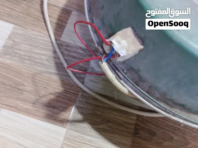 ادوات مطبخ للبيع مستعمله مع براد ماء مستعمل