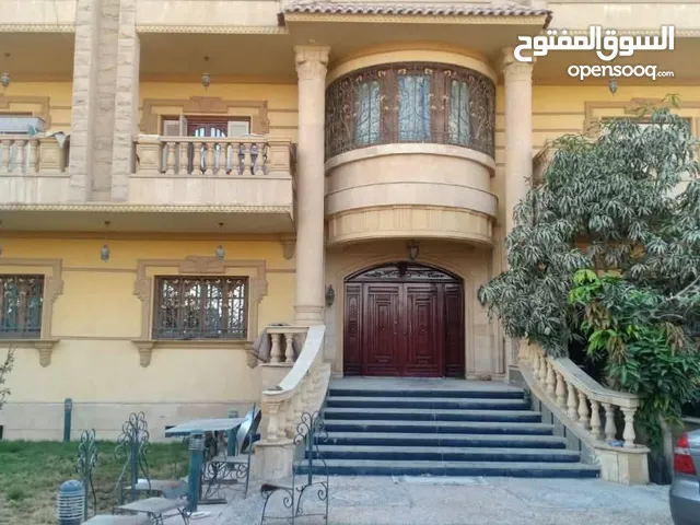 450 m2 More than 6 bedrooms Townhouse for Sale in Giza Hadayek al-Ahram