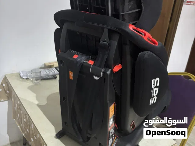 كرسي سياره اطفال نظيف جدا