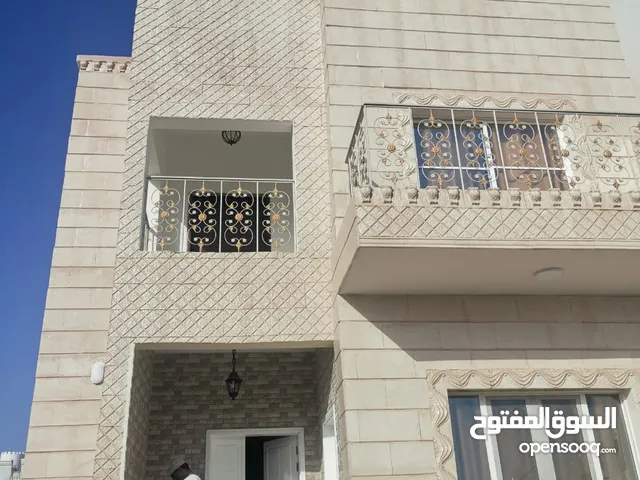 300m2 5 Bedrooms Villa for Sale in Muscat Al Maabilah