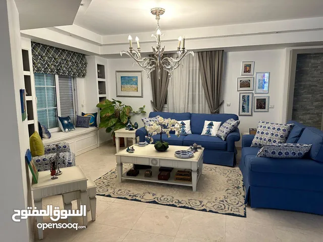 300 m2 More than 6 bedrooms Villa for Sale in Giza Sheikh Zayed