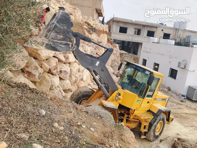 جرافه فولفو دفعه والباقي اقساط