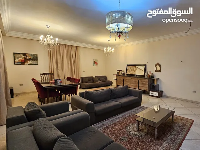 220m2 4 Bedrooms Apartments for Rent in Cairo Fifth Settlement