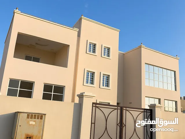 300 m2 3 Bedrooms Apartments for Rent in Dhofar Salala