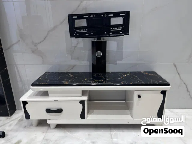 ميز شاشة نظيف جدا