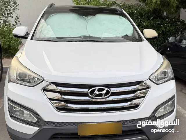 Hyundai Santafee 2014 ( Expat Lady driven) - Top model car