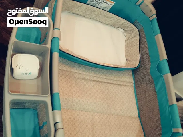 سرير بيبي للبيع