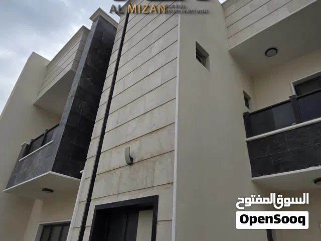 منزل حديث للايجار في البصره- مجمع الدرة السكني على شارع 20 متر مقابيل خدمات