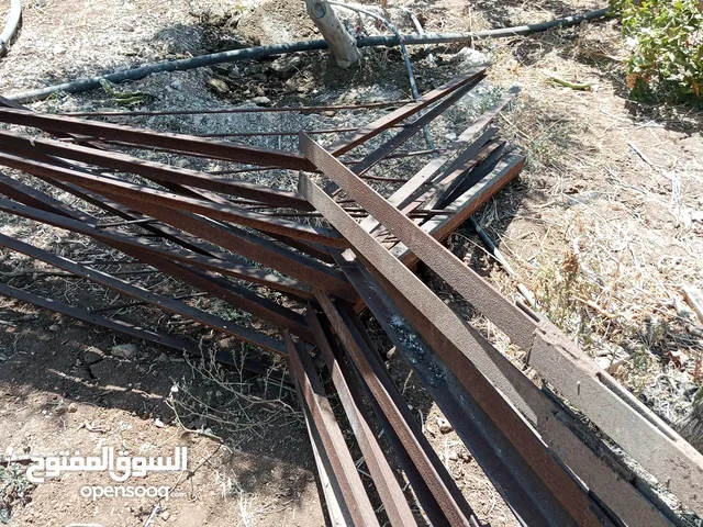 زوايا V للعنب