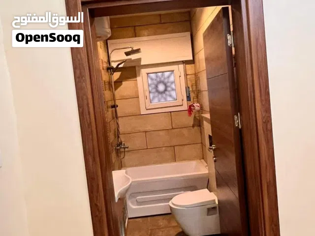 مبنى يسكن ثلاث عائلات نهاية تشطيب طريق عرادة مسجد البهلول