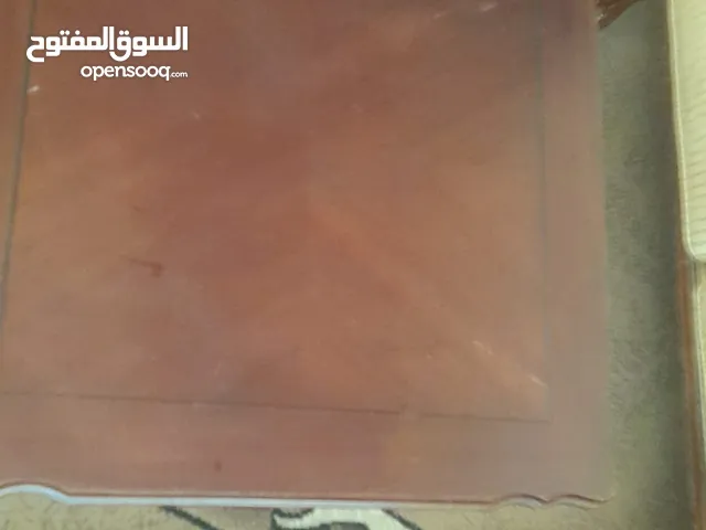 طاولات زان نضيف بحاجة إلى دهان فقط ااااااااااااااااااااا