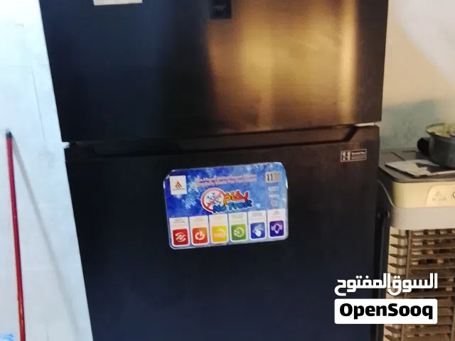 السلام عليكم ثلاجه للبيع استعمال قليل ثلاجه كبيرة
