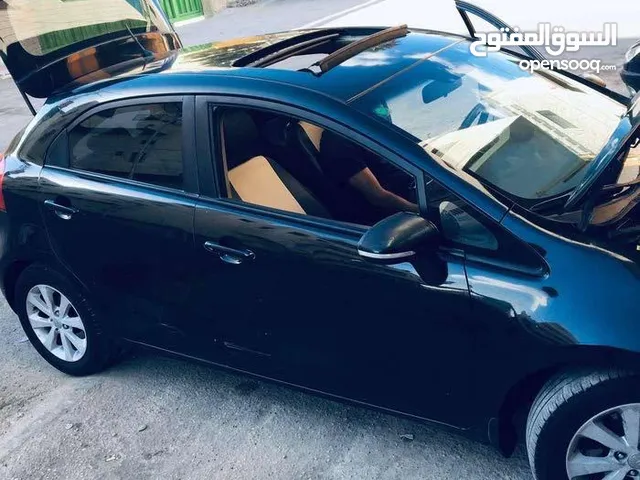 كيا ريو هاتشباك اصل خصوصي 2012