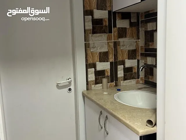 مكتبين جنب بعض 53 م و 61م