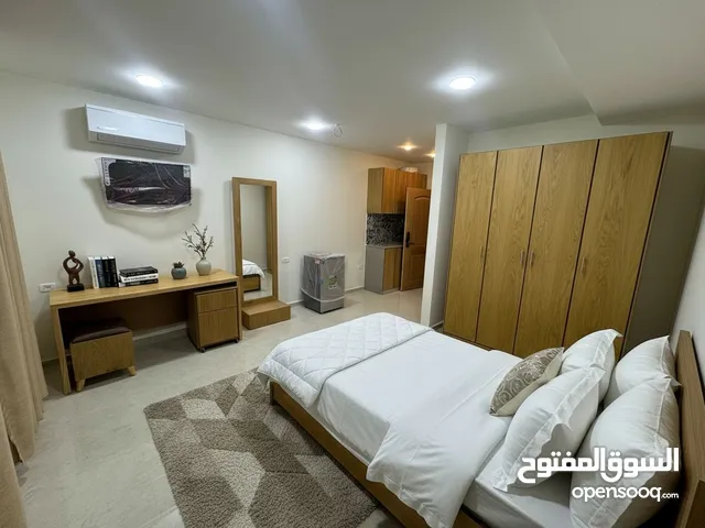 استديو فندقي للطالبات