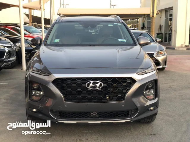 Used Hyundai Santa Fe in Sharjah