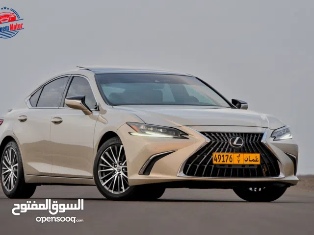 Lexus Es luxury 2024 المركبة بحادث خفيف وبدون خروج الايرباجات الموتر بريحة الوكالة وممشى بسيط 6الاف