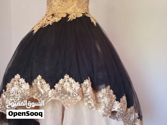 فستان سهره ملبوس مره وحده نضيف سعر 200