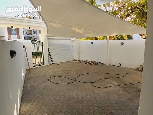 Madint Qaboos 4 bedrooms villa for rent
