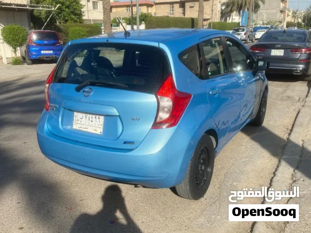 2015 نيسان فيرسا Standard