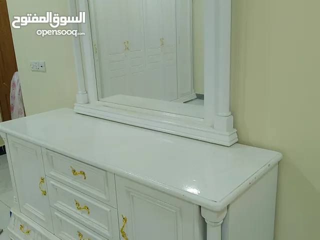 غرفة نوم للبيع نضافة ونزاكة وضخامة فول غرفة كاملة من مجاميعه