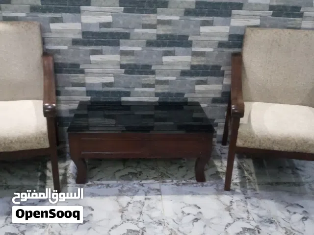 زوز كراسي وطاولة