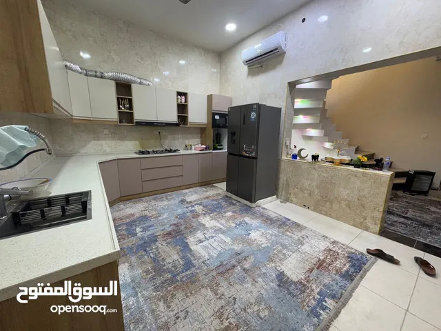بيت البيع في الصالحية بناء جديد فوووول مواصفات قريب جدا على الجسر الايطالي