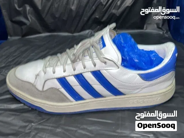 حذاء رياضي اديداس اصلي