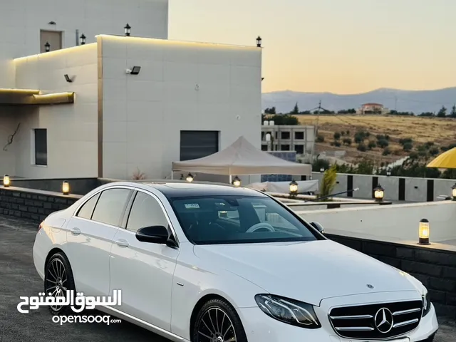 Sedan Mercedes Benz in Amman