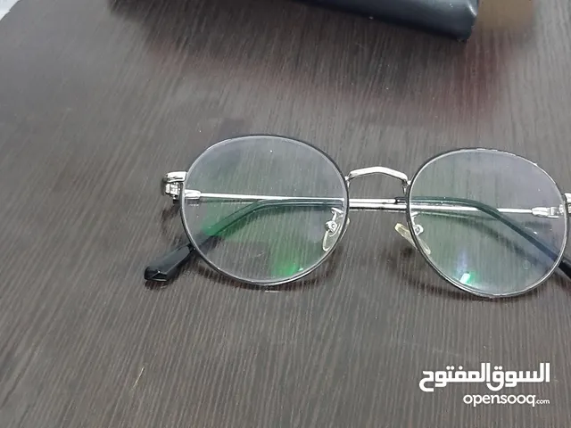 نظارتين طبيات