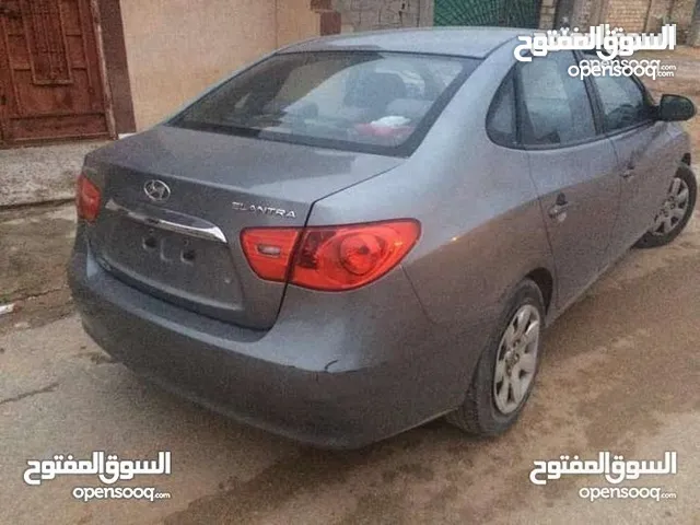 Hyundai Elantra GL in Gharyan